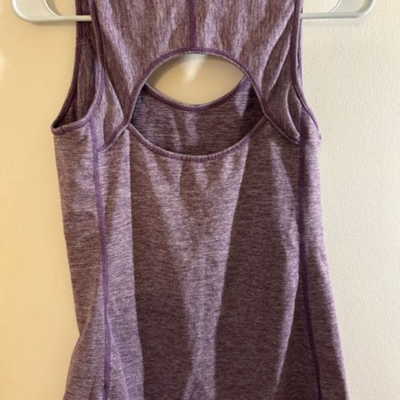 Old Navy Active Workout Tank - Size Medium - Picture 2 of 3